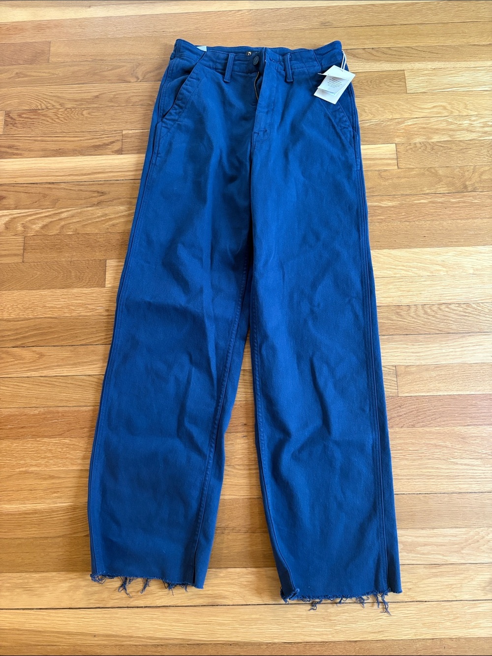 NWT Women’s MOTHER Straight-Leg, fray Navy jeans sz 27 “major zip sneak fray”